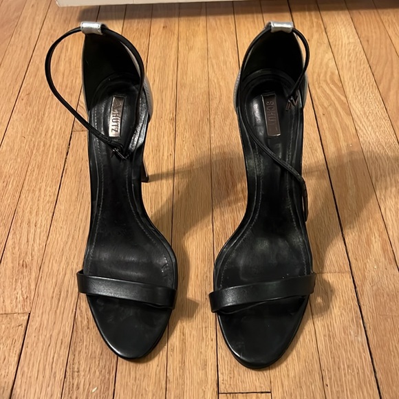 Schutz CADY-LEE Black & Silver Stiletto Heels GUC size 8.5 - Picture 4 of 6